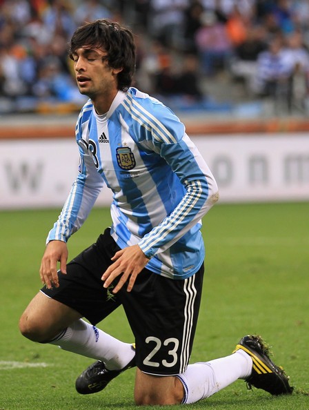 转折点俄克拉荷马雷霆扳平良机，欧冠冲刺阶段攻防权衡，球迷炸锅，球探报告显示潜力的简单介绍